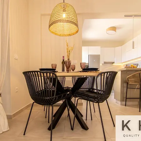 Platea Complex, Assos 2 Bed Apartment, Ammes 1 Bed Apartment, Aenos Open Plan Studio! * Argostoli (Kefalonia)