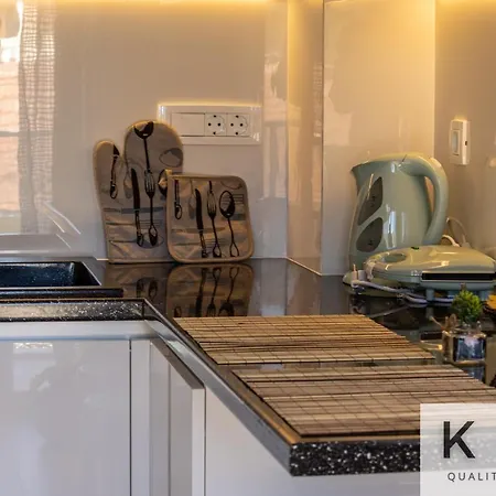 Platea Complex, Ammes 1 Bed Apartment, Aenos Open Plan Studio! Apartman *